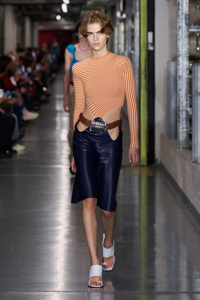 Look 21